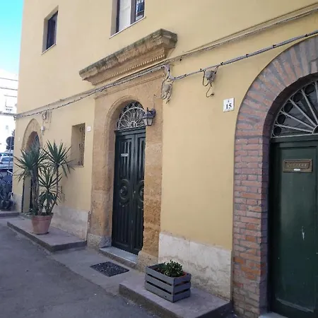 Guest house Foresteria Del Teatro *