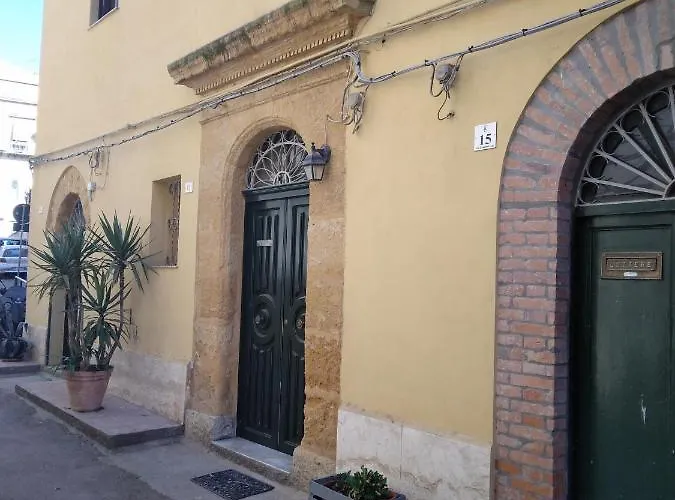 Guest house Foresteria Del Teatro 3*